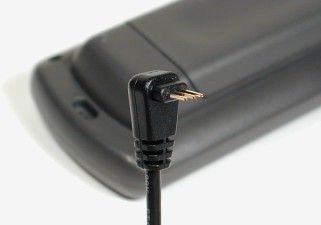 Serial cable connector